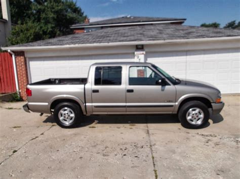 Pick up truck for sale. . Cars and trucks for sale by owner